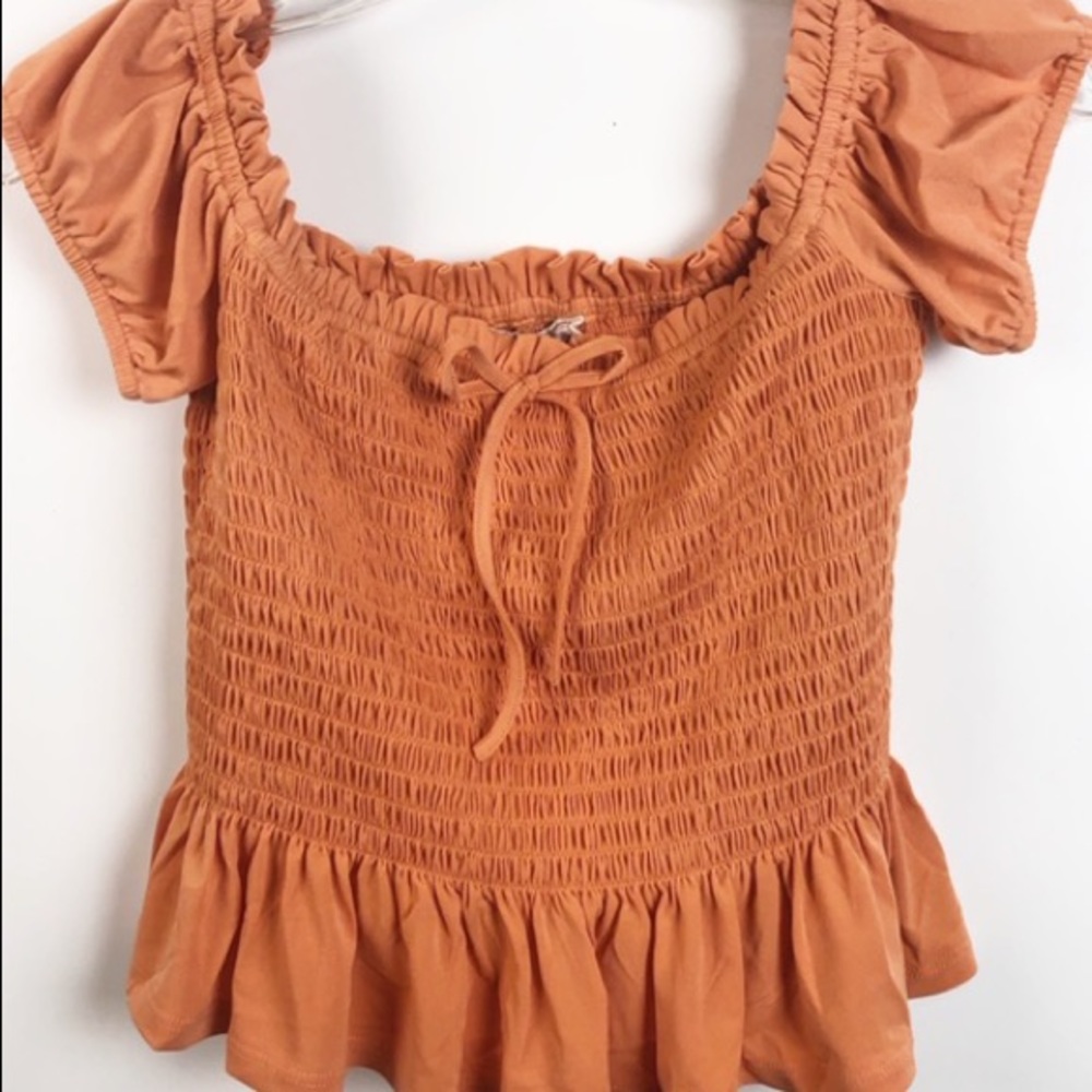 ✨ NWT BCBGeneration small off the shoulder top - Picture 2 of 6